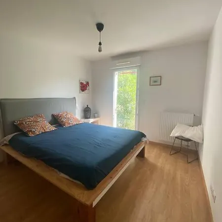 Avec Jardin Appartamento